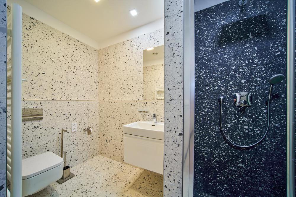 Dolcevita Apartments هاراشوف المظهر الخارجي الصورة