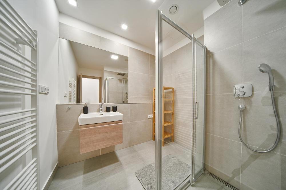 Dolcevita Apartments هاراشوف المظهر الخارجي الصورة